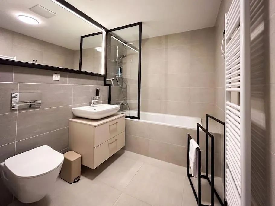 J&M Apartments Lux Ubytovani 18 Prague 0*,